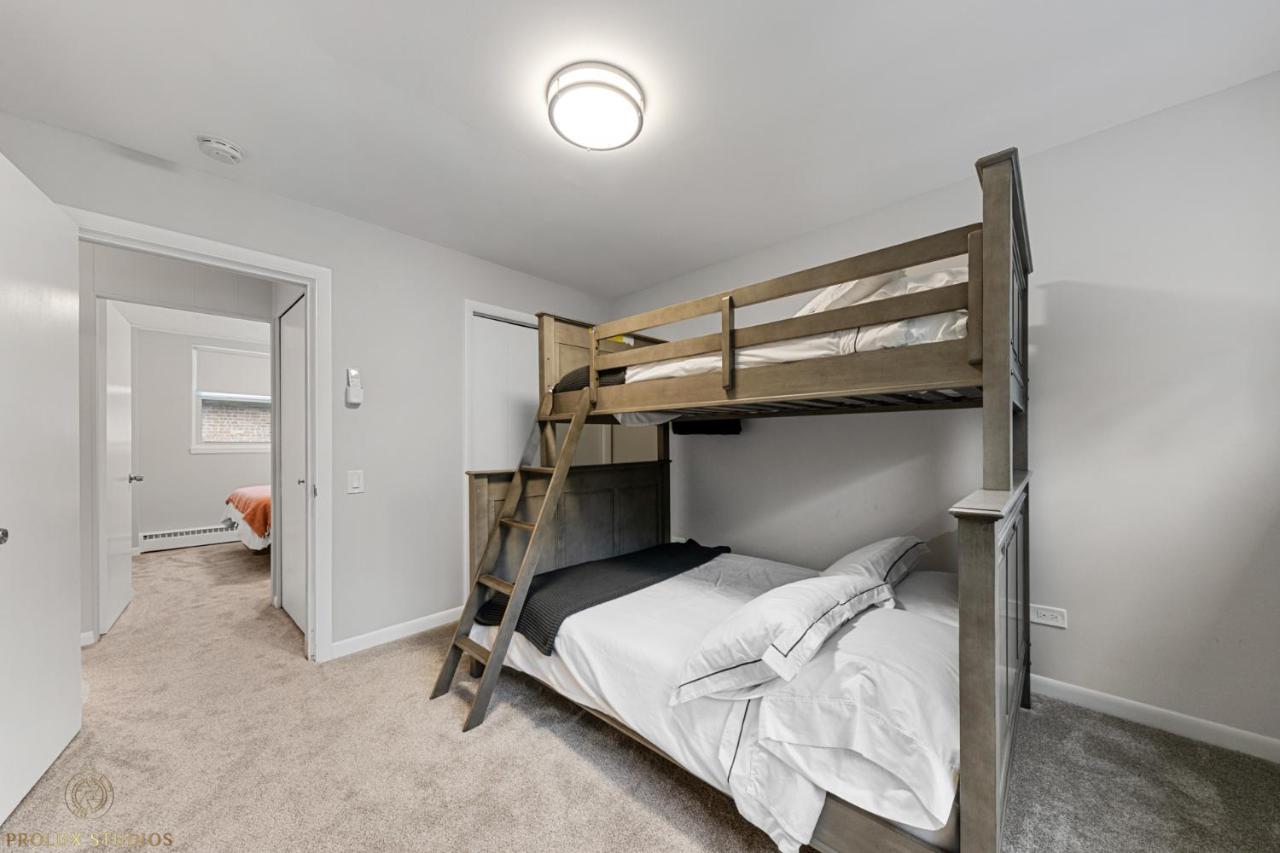 Вилла Northside Famlynest Lincoln Sq 4Br 2Ba 2P Rare Find Чикаго Экстерьер фото