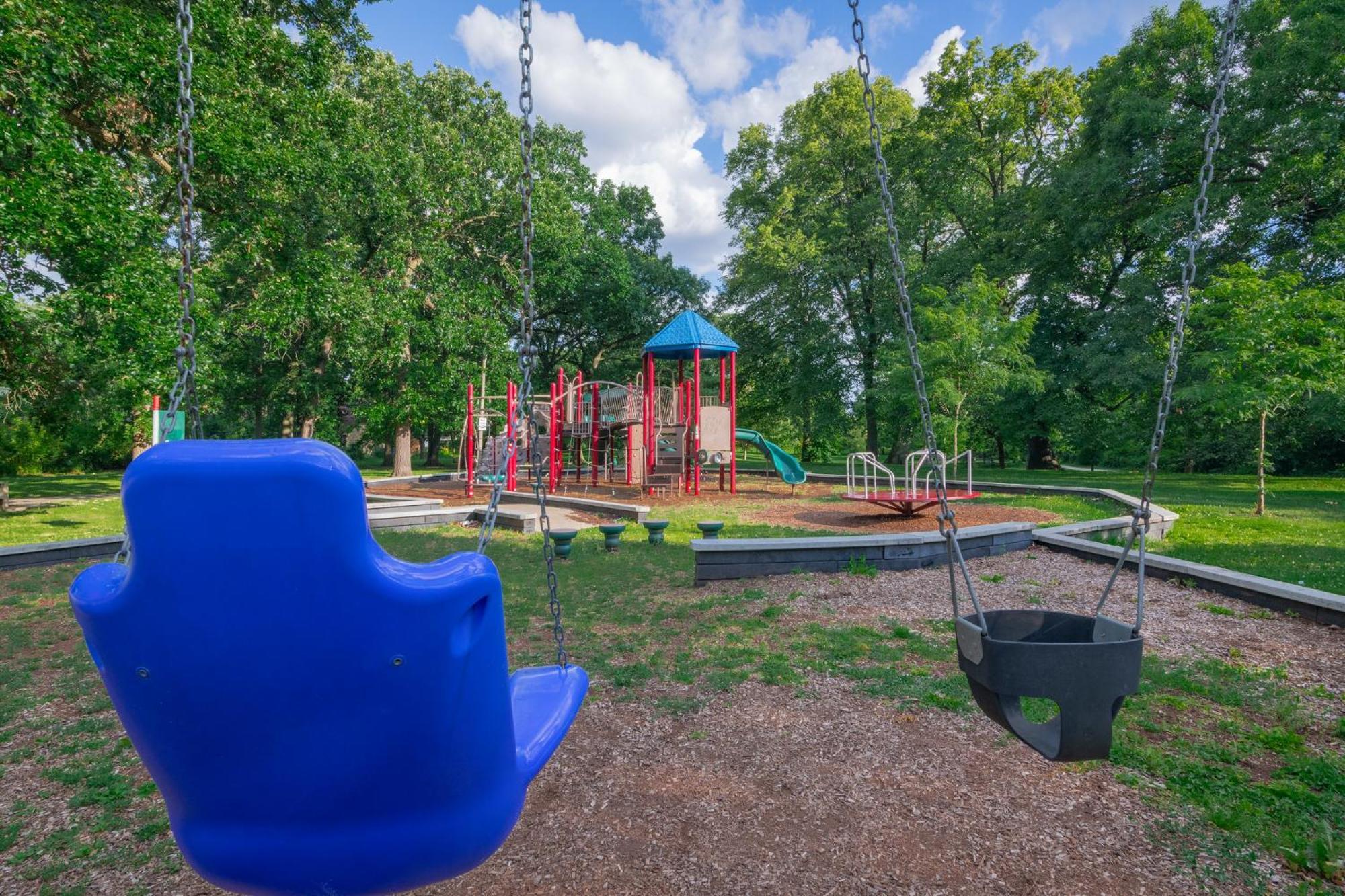 Вилла Northside Famlynest Lincoln Sq 4Br 2Ba 2P Rare Find Чикаго Экстерьер фото